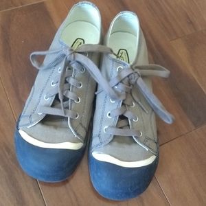 Keen Canvas Sneakers